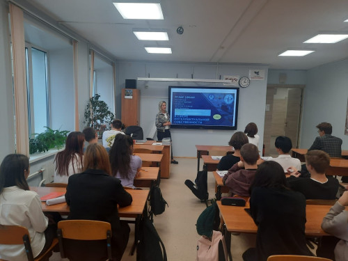 Состоялись профориентационные уроки РГАИС в МАОУ «Гимназия г. Троицка»